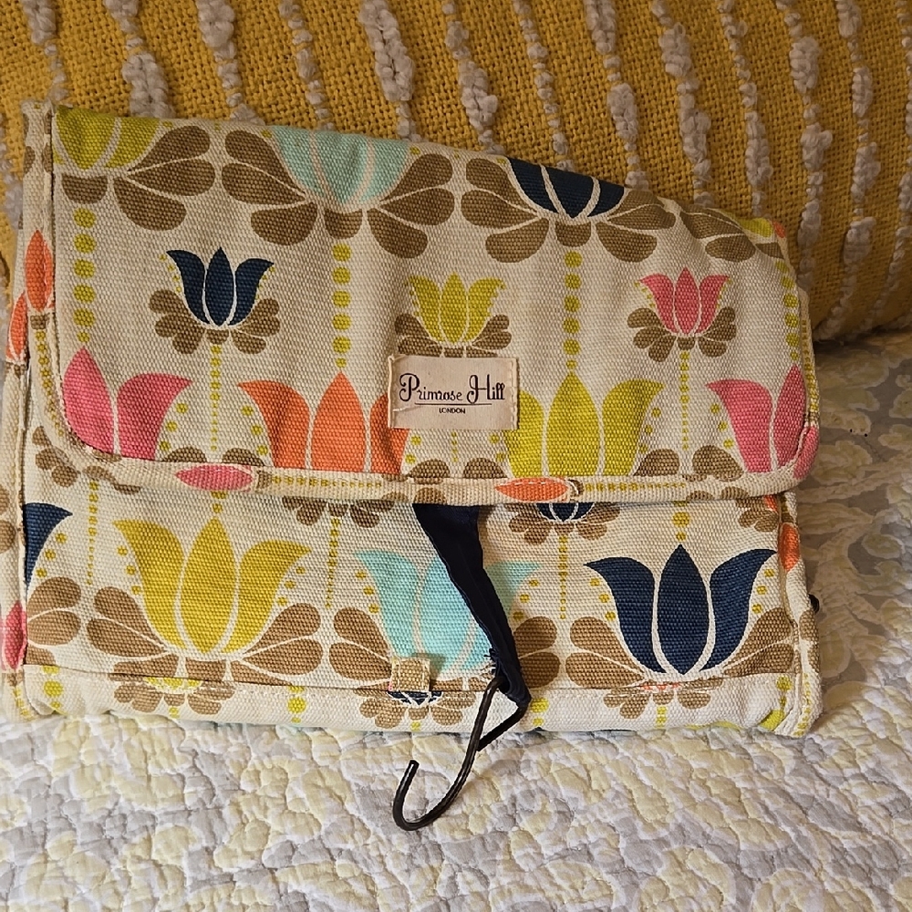 Primrose Hill London Floral Canvas Travel bag